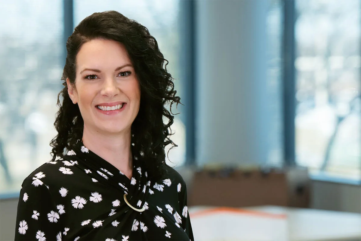 Erin Caswell headshot